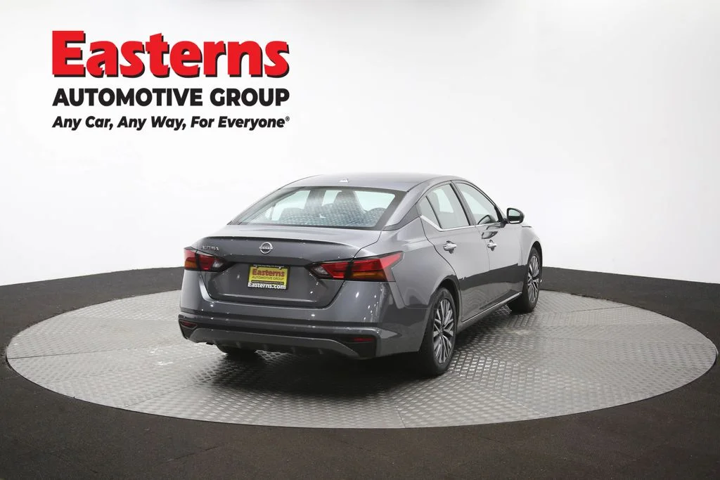 Used 2025 Gray Nissan 2.5 SV image 39