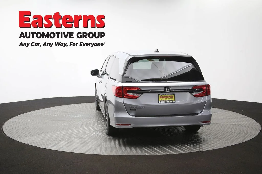 Used 2023 Silver Honda EX-L image 38