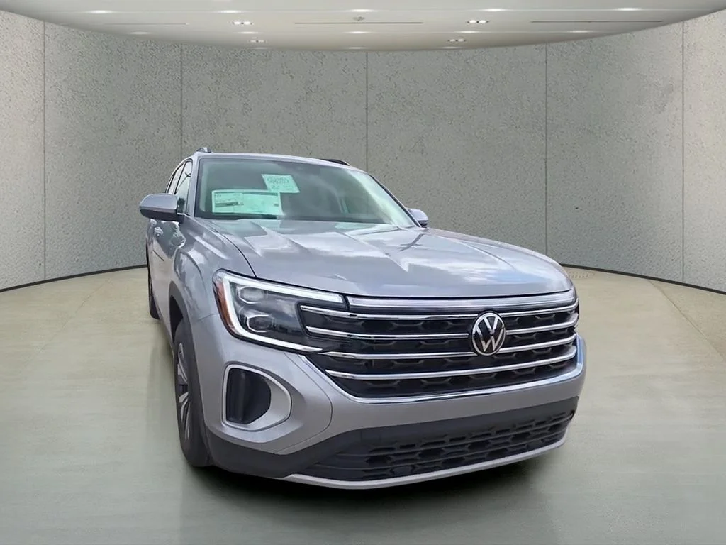 New 2026 Silver Volkswagen 2.0T SE image 29