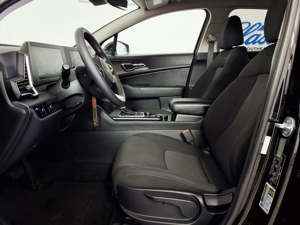 Used 2023 Black Kia LX image 9