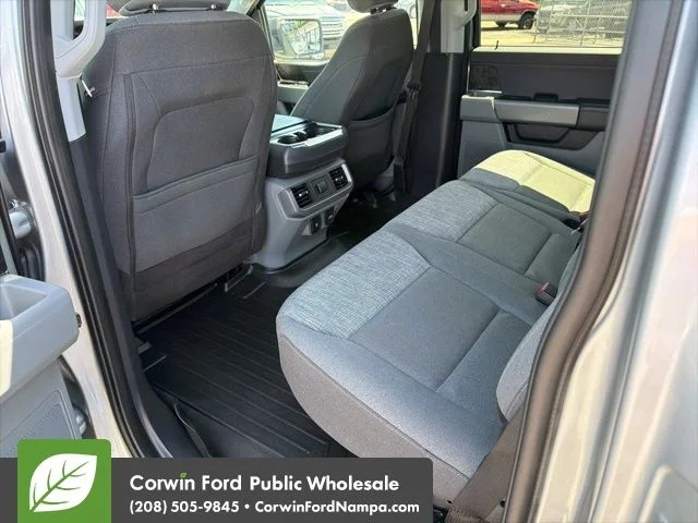 Used 2022 Silver Ford XLT image 28