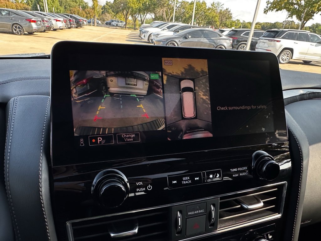 Used 2024 White Nissan Platinum image 10
