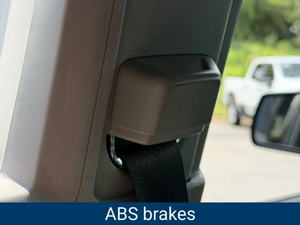 Used 2019 Black Chevrolet Premier image 27