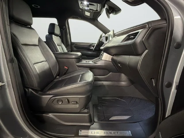 Used 2023 Gray Chevrolet LT image 23