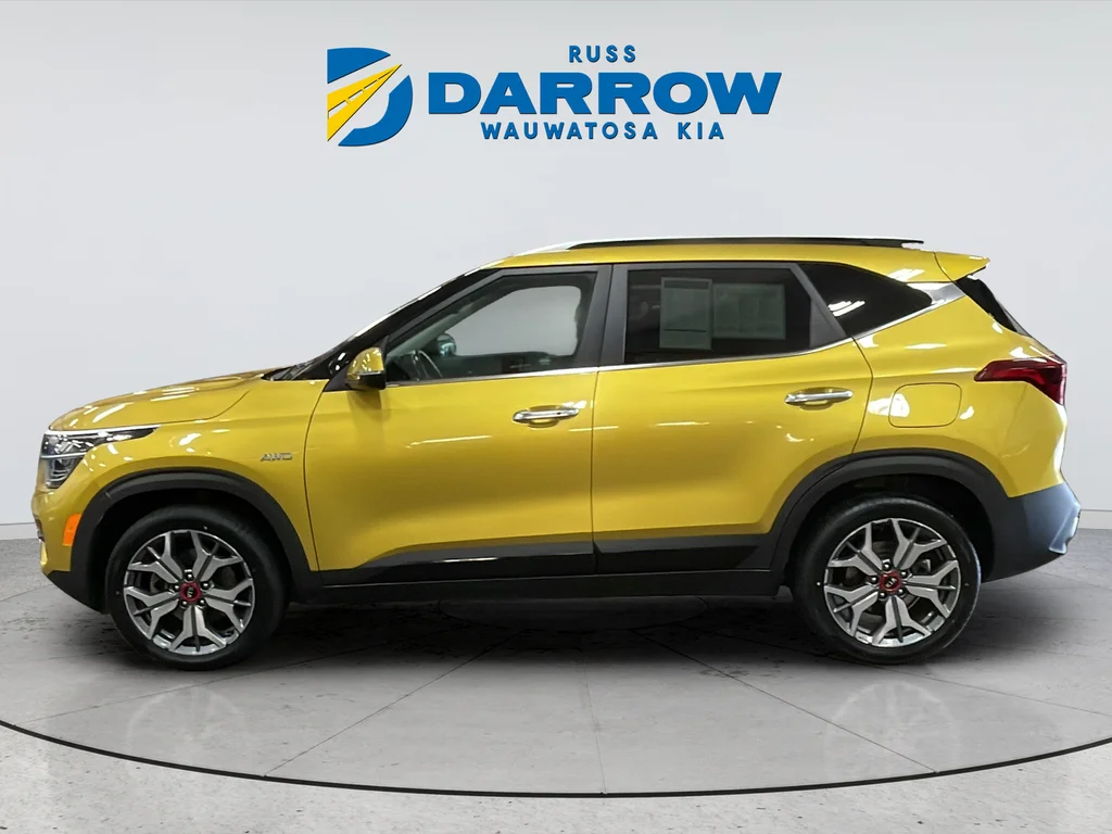 Used 2021 Yellow Kia SX image 2