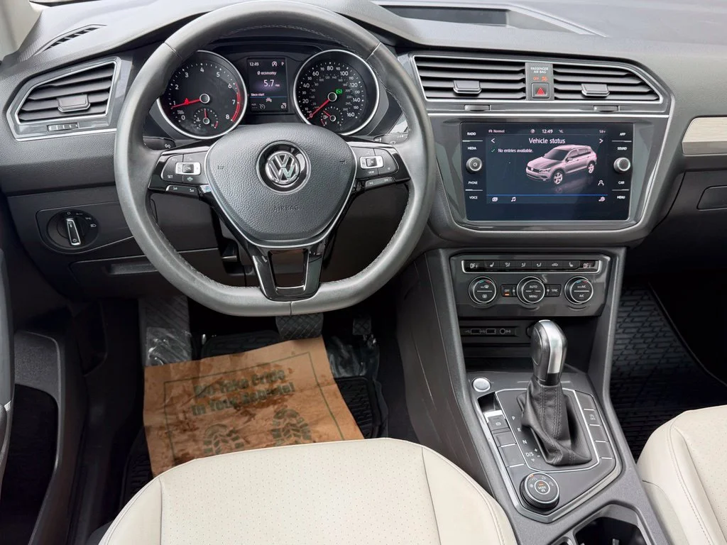 Used 2020 White Volkswagen 2.0T SE image 16