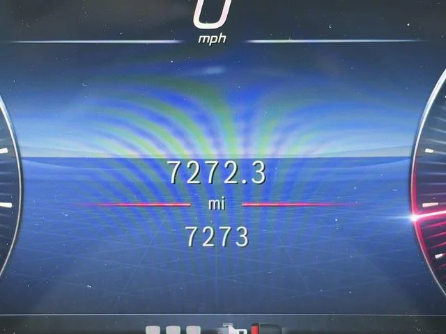 Used 2025  Mercedes-Benz GLA 250 image 23