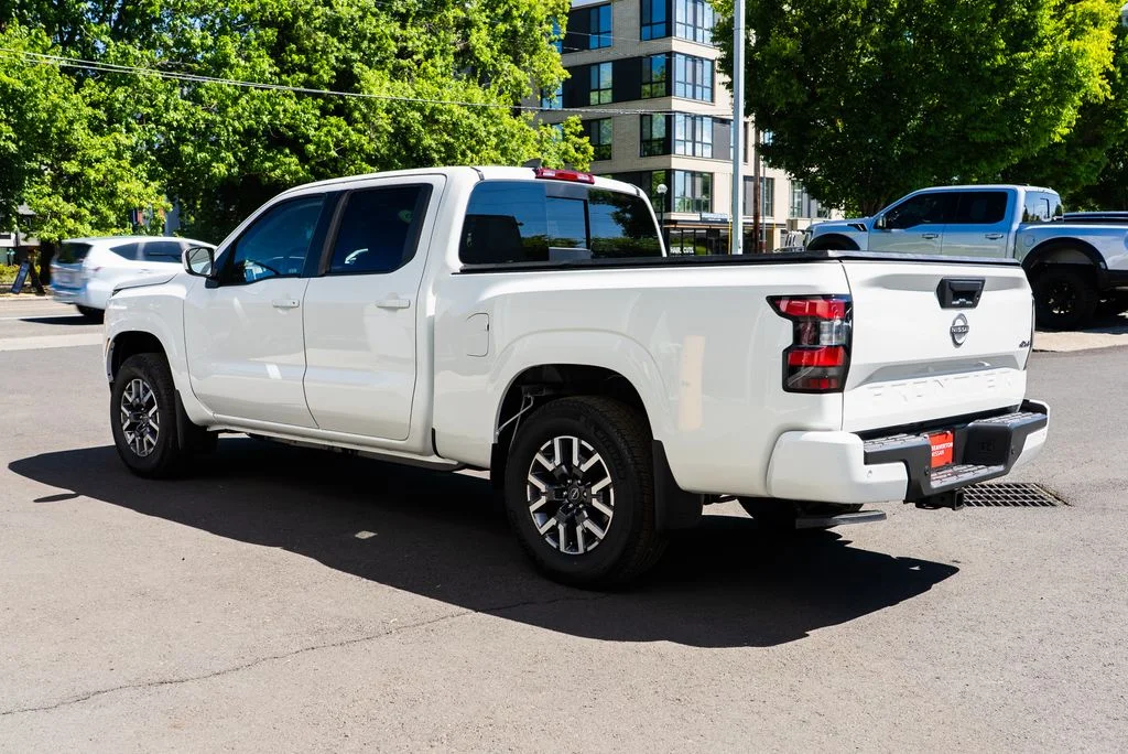 New 2026 Glacier White Nissan Crew Cab SV Long Bed image 4
