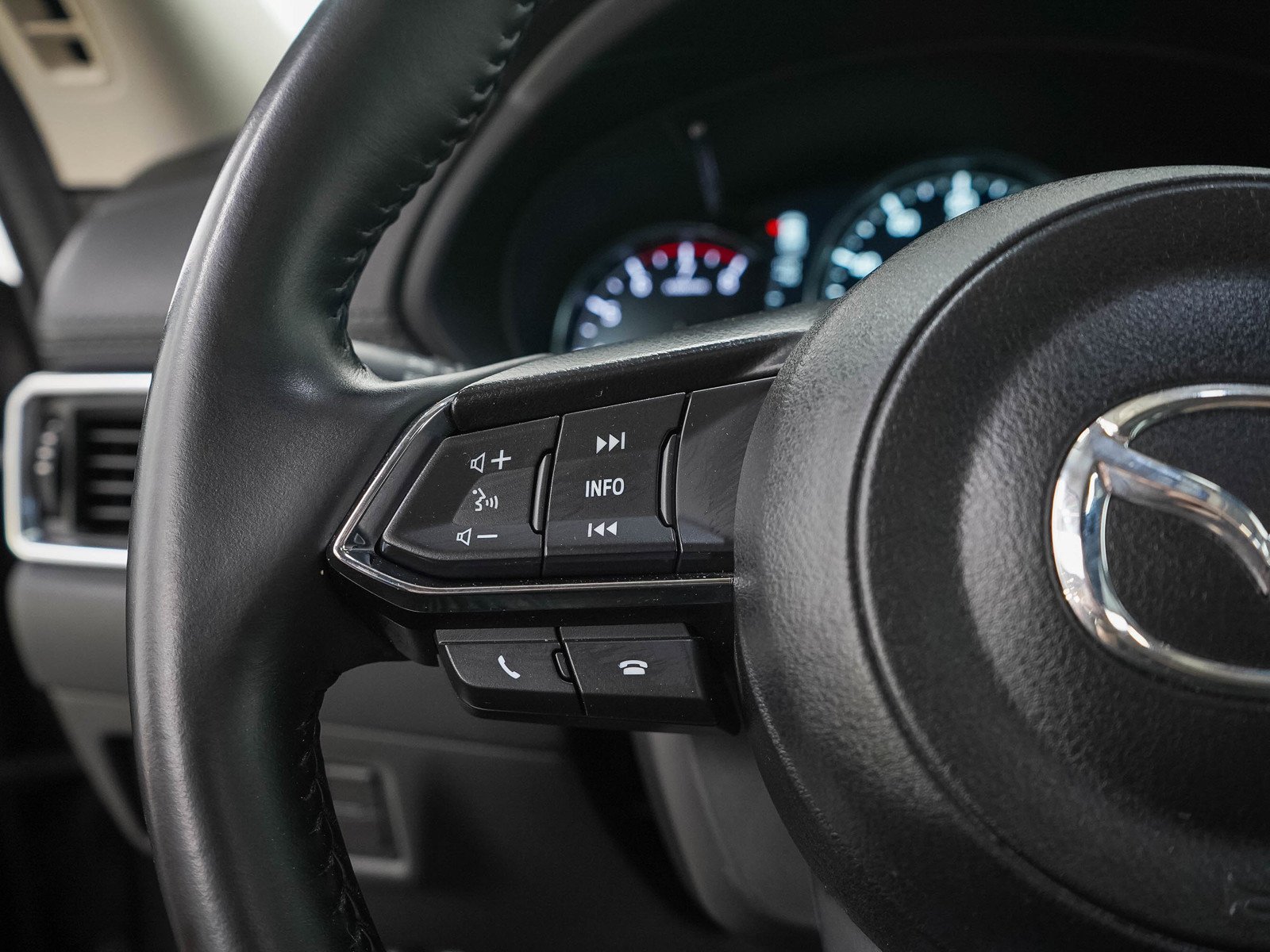 Used 2019 Machine Gray Metallic Mazda Grand Touring image 26