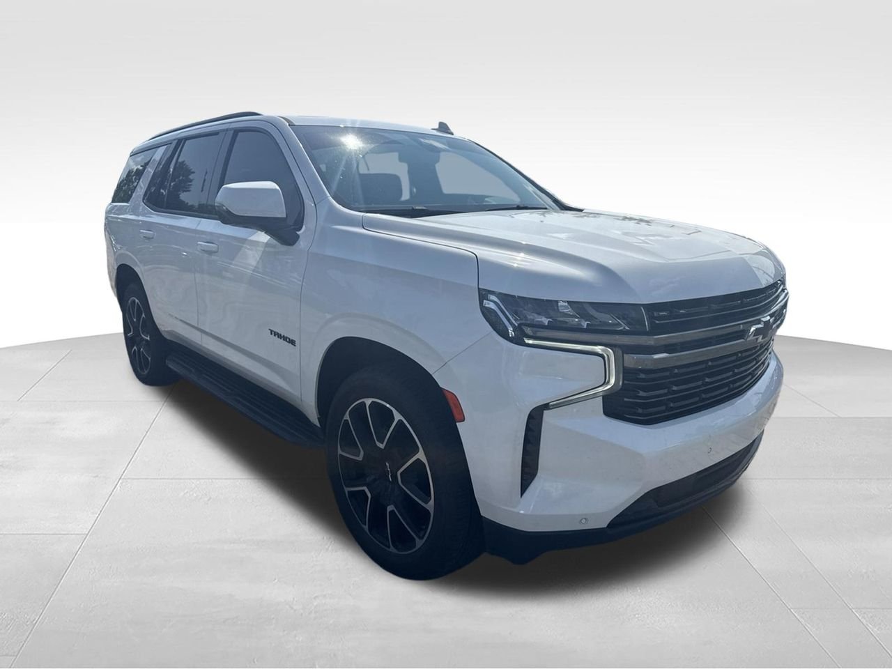 Used 2021 White Chevrolet RST image 2