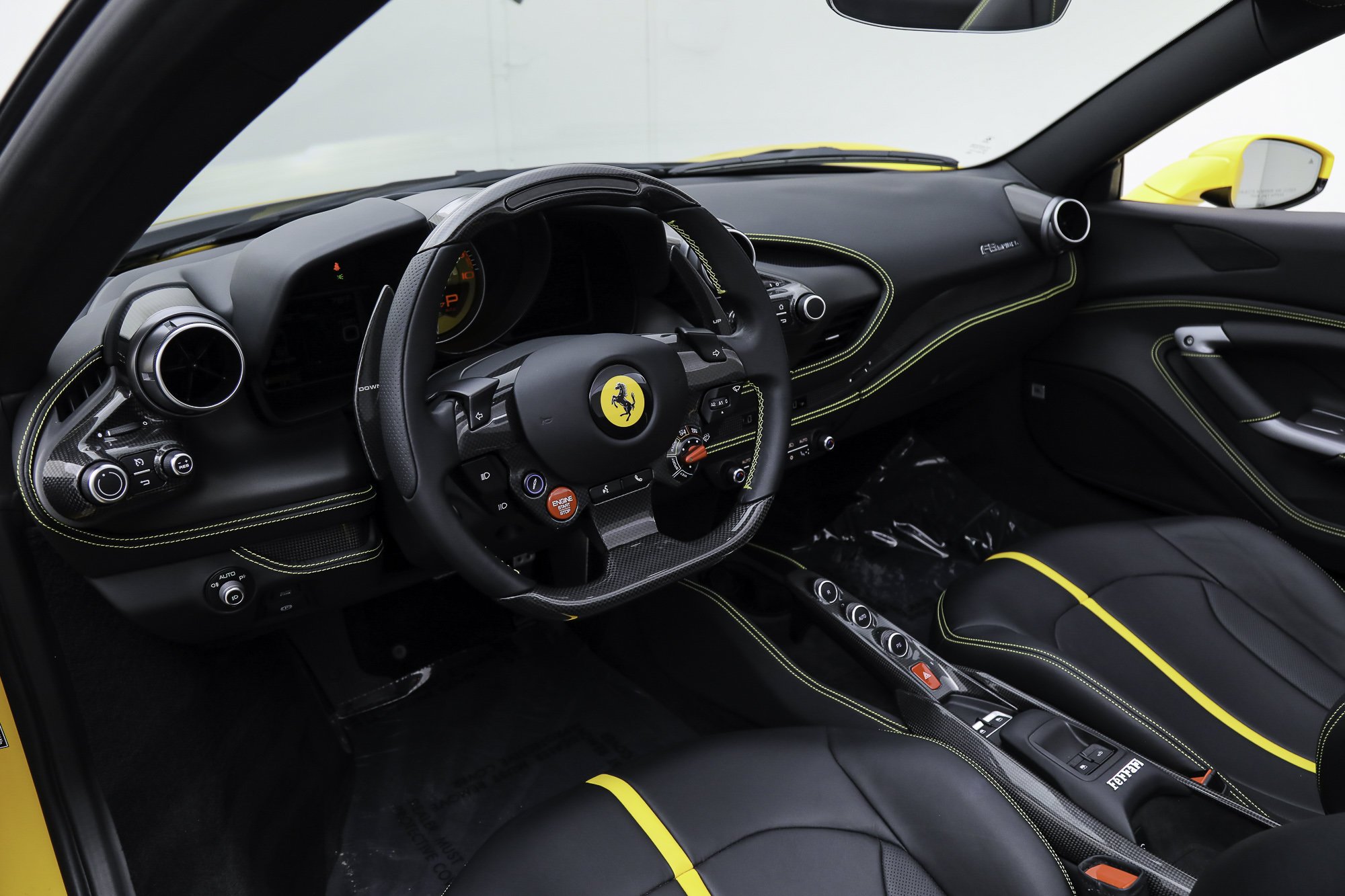 Used 2022 Yellow Ferrari  image 5