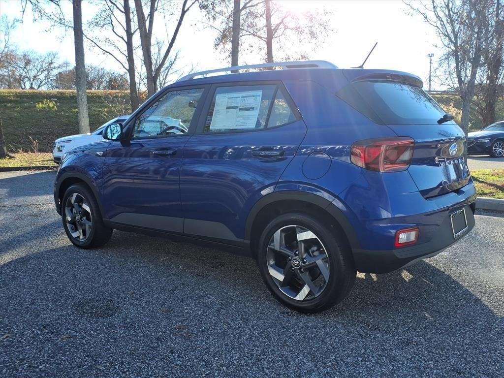 New 2026 Intense Blue Hyundai SEL image 4