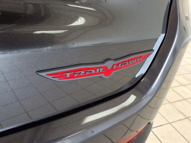 Used 2023 Crystal Metallic Jeep Trailhawk image 23