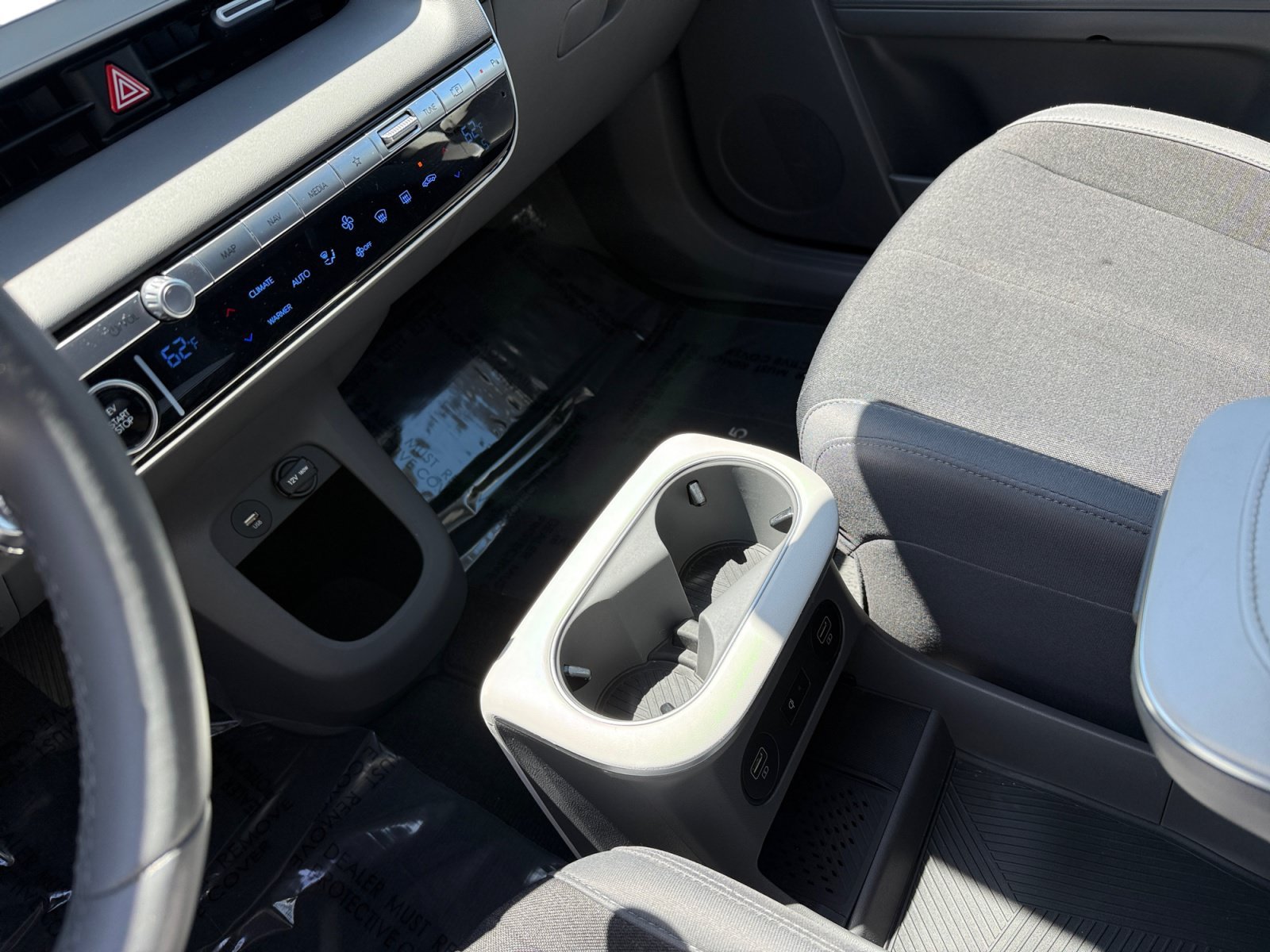 Certified Used 2024 White Hyundai SEL image 13