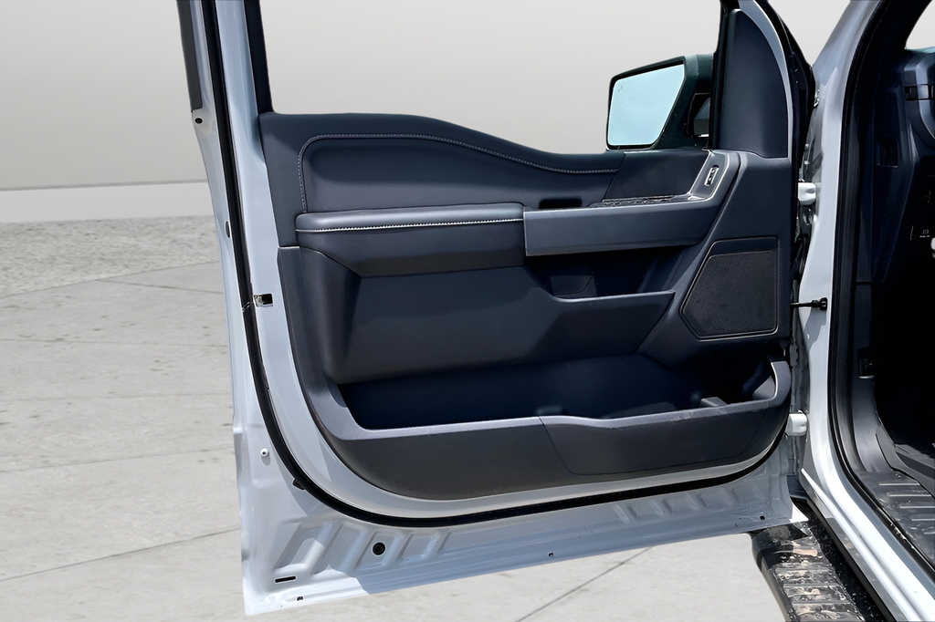 New 2026 Avalanche Ford XLT image 12