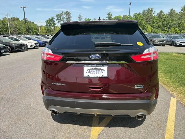 Used 2020 Red Ford SEL image 6