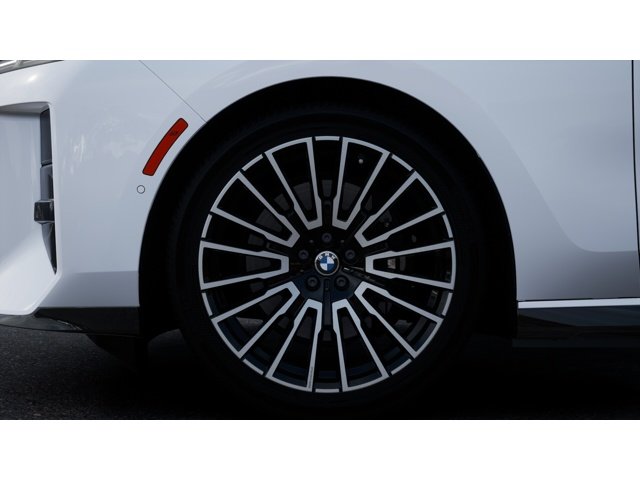 New 2027 Alpine White BMW  image 7