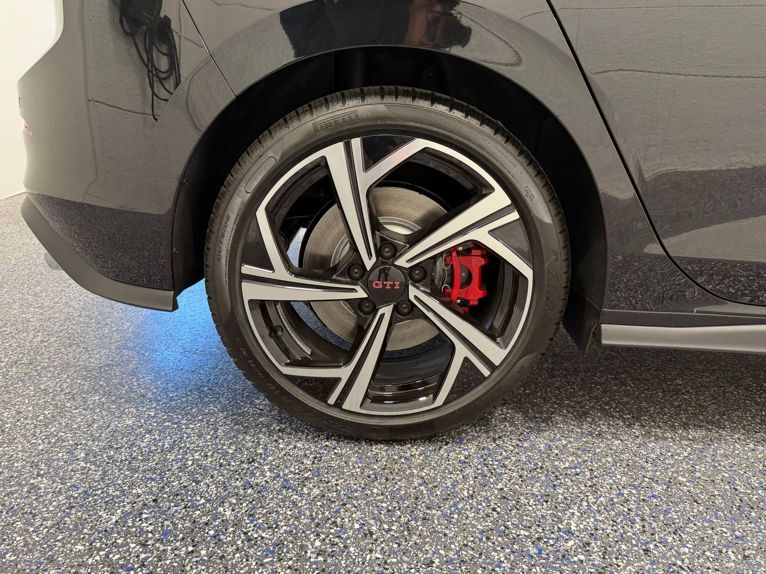 New 2026 Black Volkswagen 2.0T SE image 13