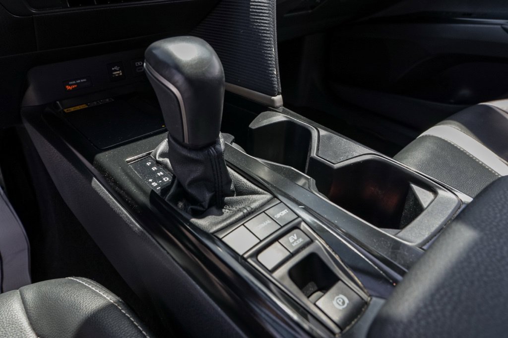 Used 2025  Toyota SE image 32