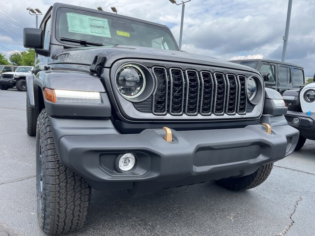New 2026 Granite Crystal Metallic Clearcoat Jeep 85th Anniversary Edition image 51