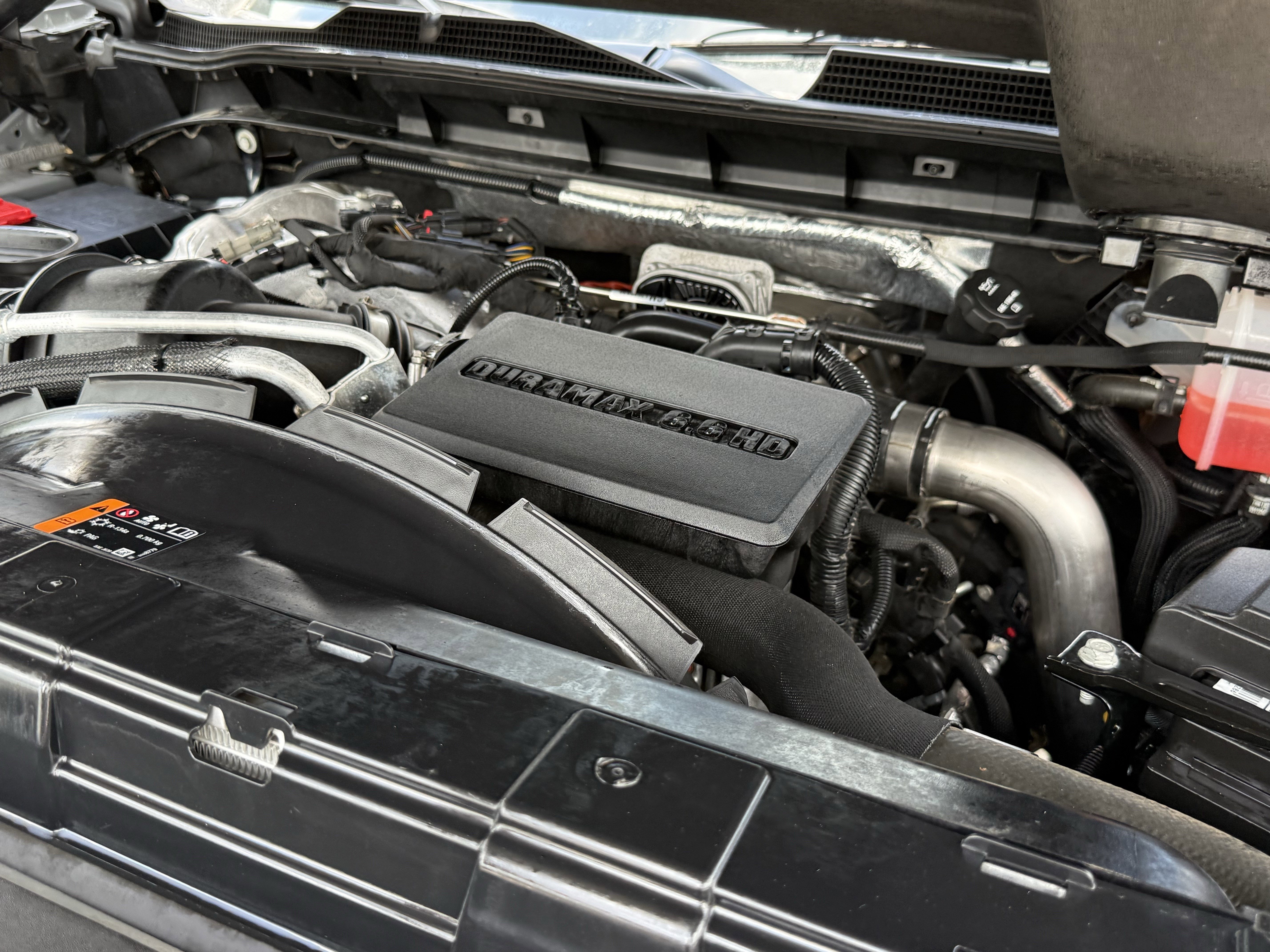 Used 2024 Slate Gray Metallic Chevrolet  image 29
