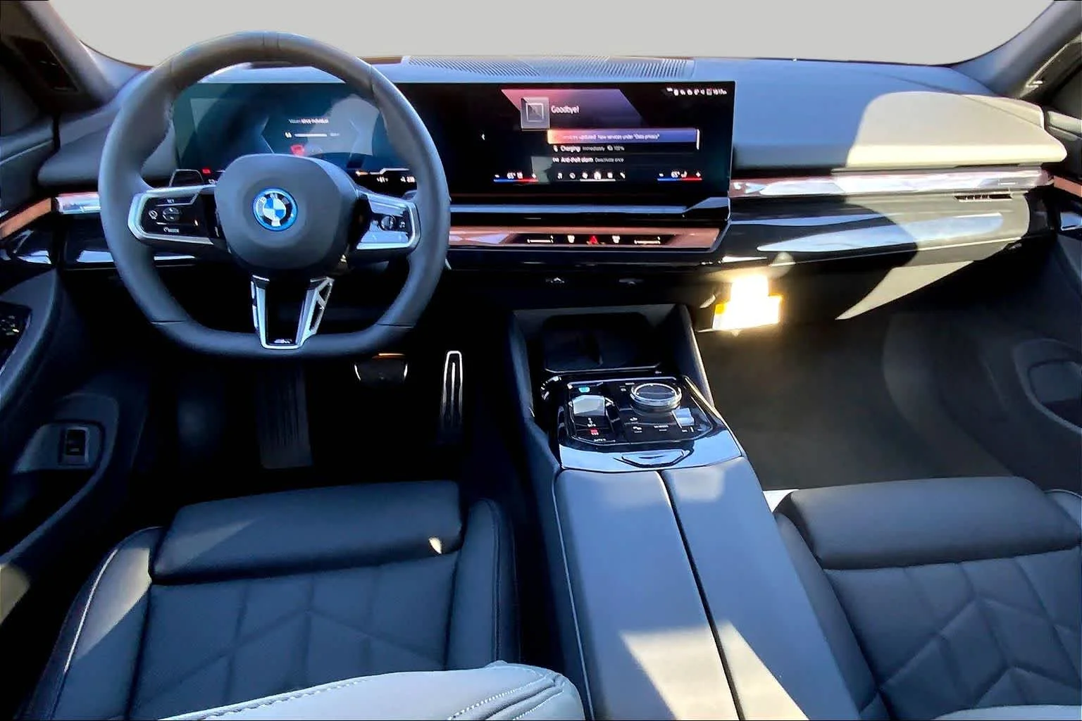 New 2026 Carbon Black Metallic BMW eDrive40 image 5