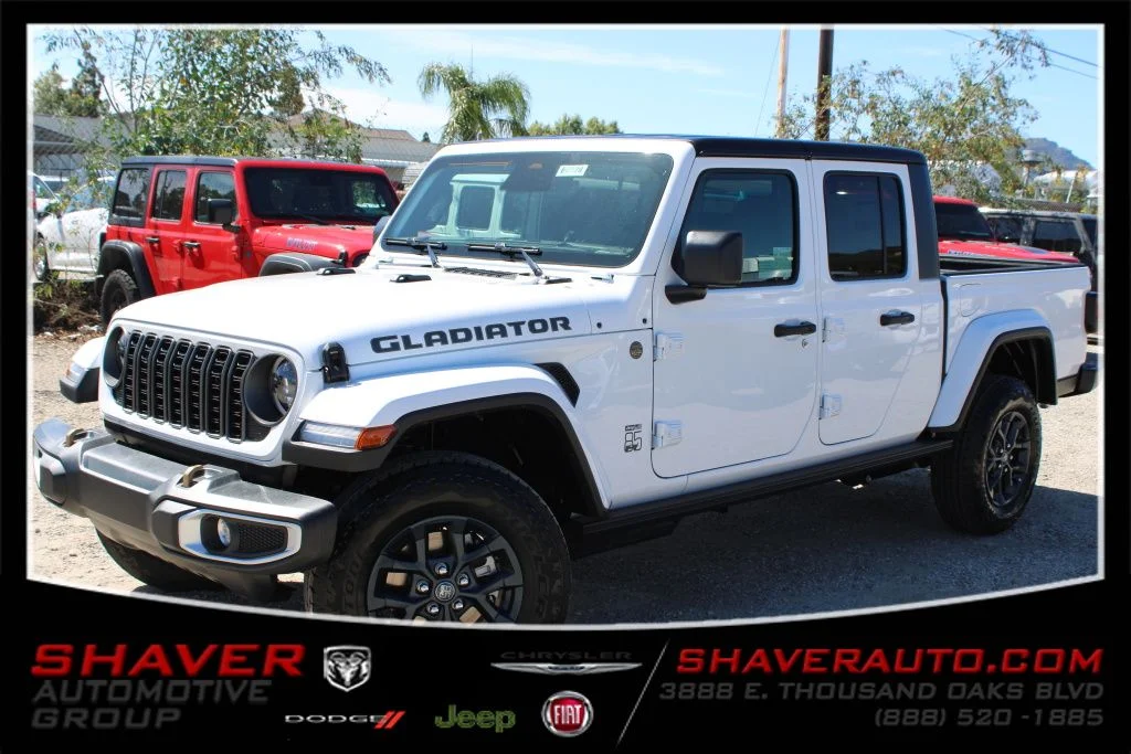2026 Jeep Gladiator 85th Anniversary Edition Auto's photo