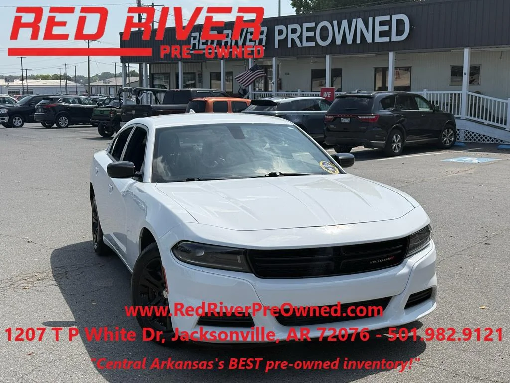 Used 2023 White Knuckle Clearcoat Dodge SXT image 1