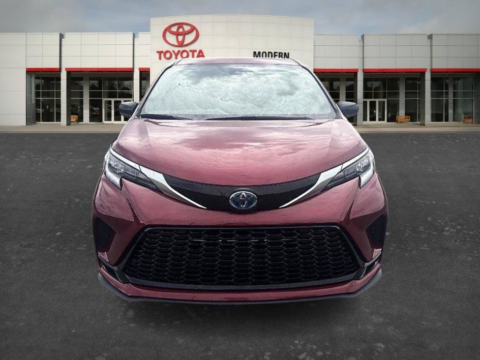 Used 2022 Ruby Flare Pearl Toyota XSE image 8