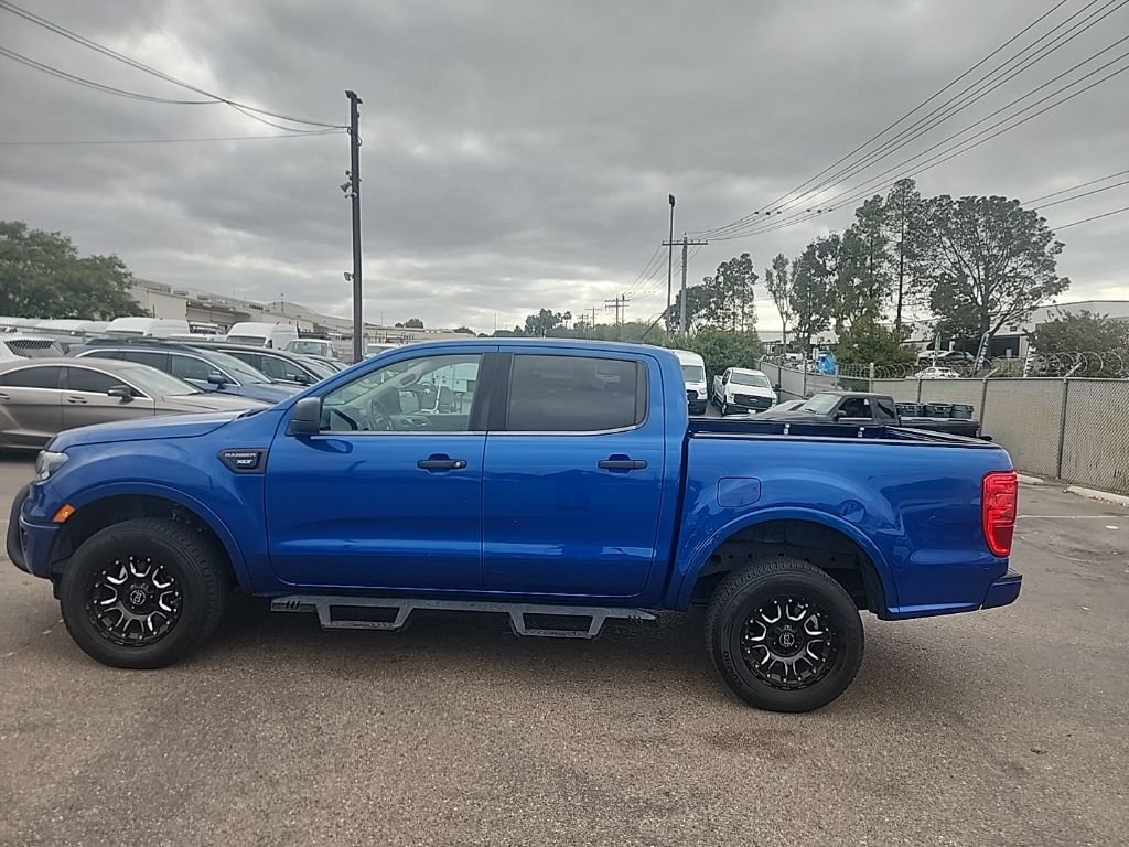Used 2020 Blue Ford XLT image 9