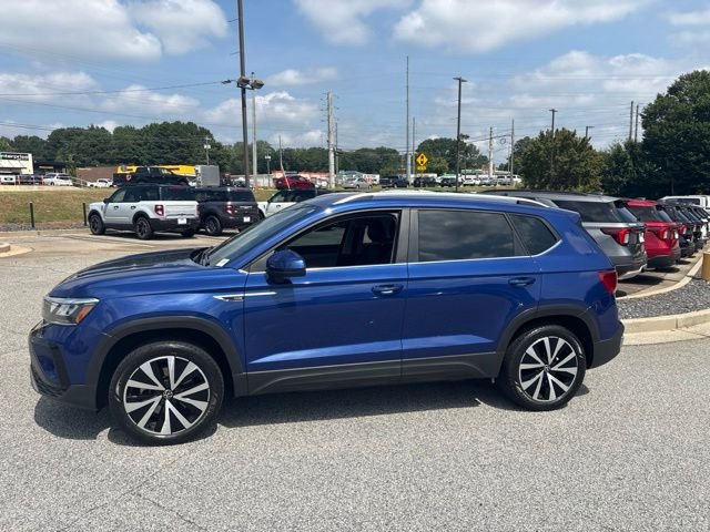 Used 2022 Blue Dusk Volkswagen 1.5T SE image 5