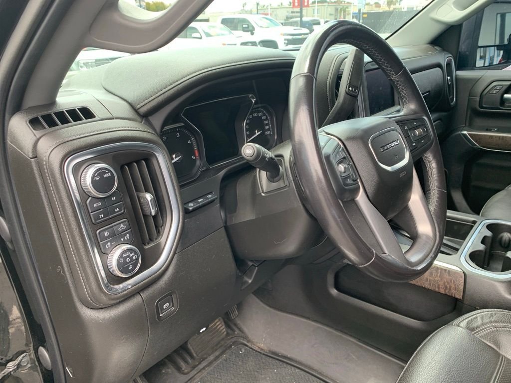 Used 2022 Black GMC Denali image 18