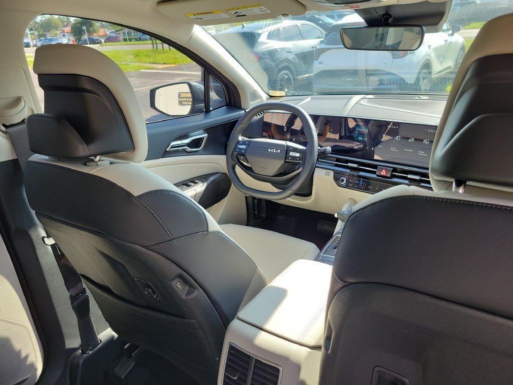 New 2026 Gravity Gray Kia EX image 13