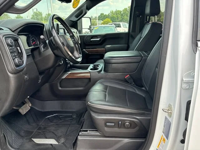 Used 2023 Summit White Chevrolet High Country DRW image 9