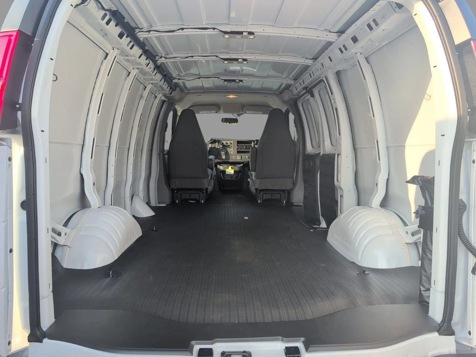 New 2026 Summit White GMC Work Van image 5