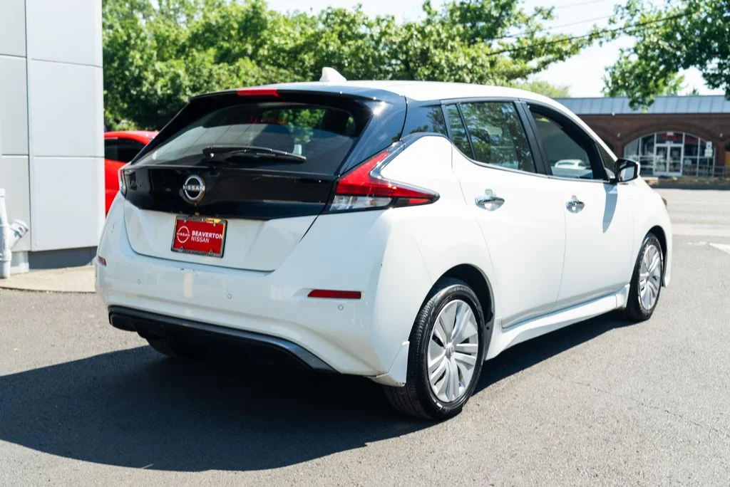 Used 2024 White Nissan S image 6