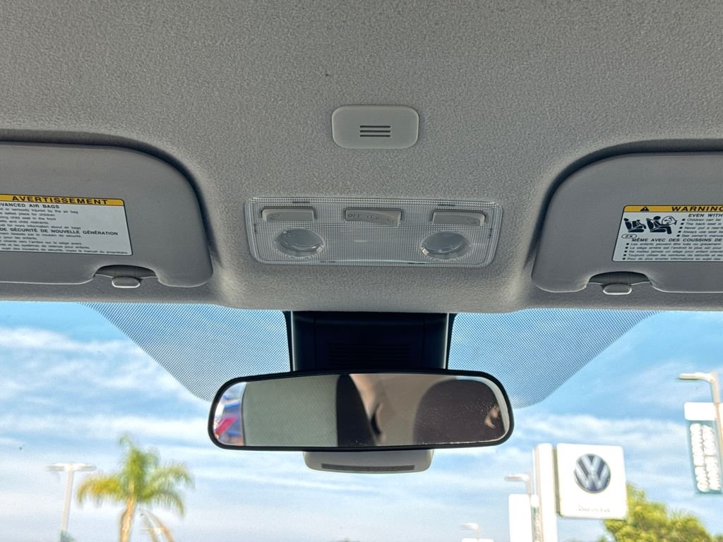 Used 2018  Toyota One image 24