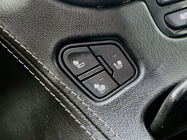 Used 2019 Beige Chevrolet Premier image 22