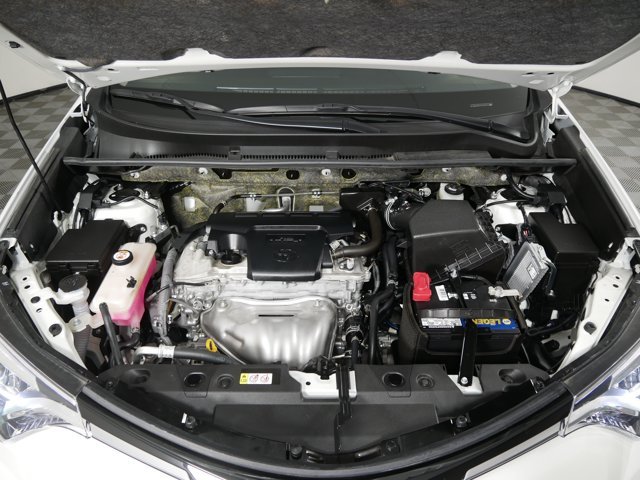 Certified Used 2018 Blizzard Pearl Toyota Limited image 31