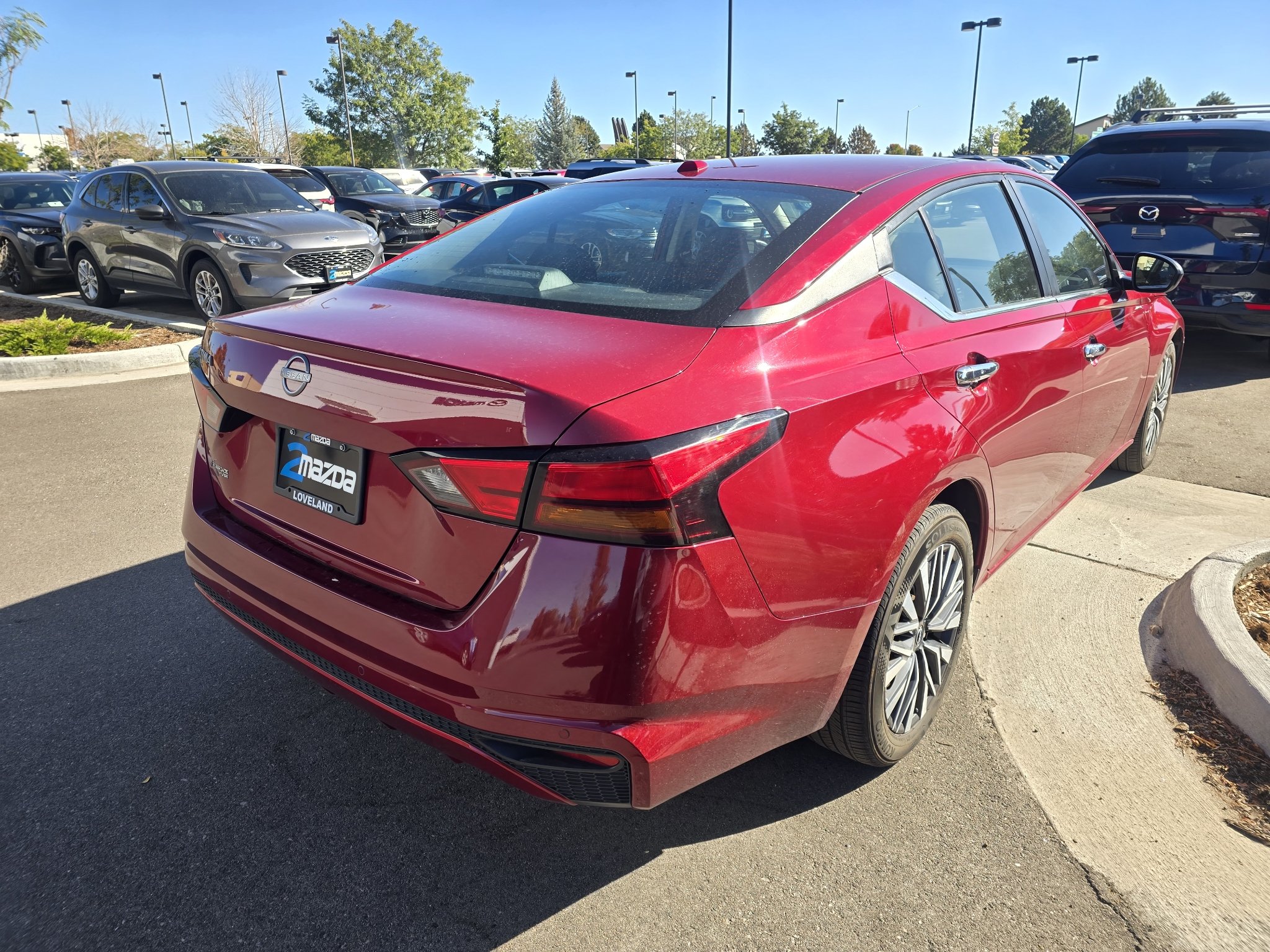 Used 2025 Scarlet Ember Nissan SV image 15