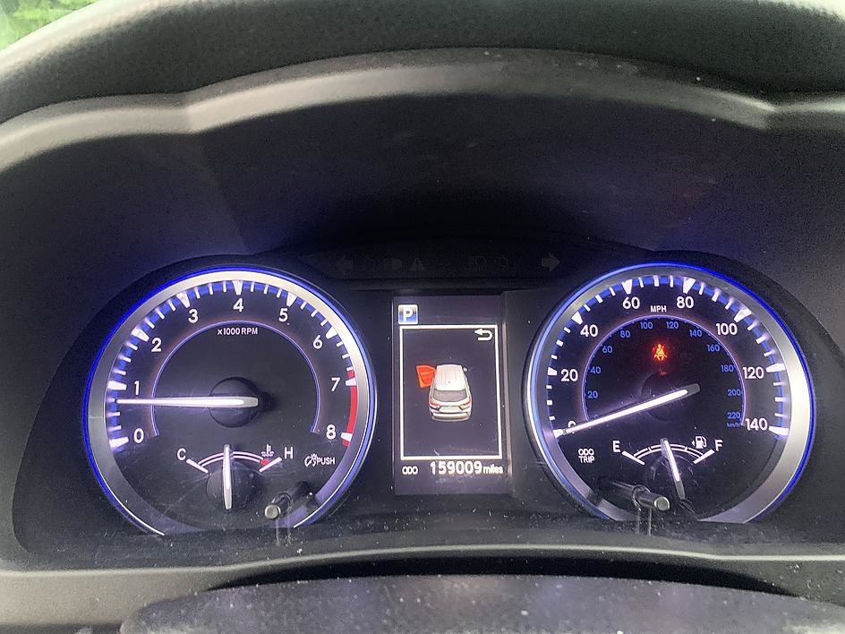 Used 2019 Blizzard Pearl Toyota XLE image 16