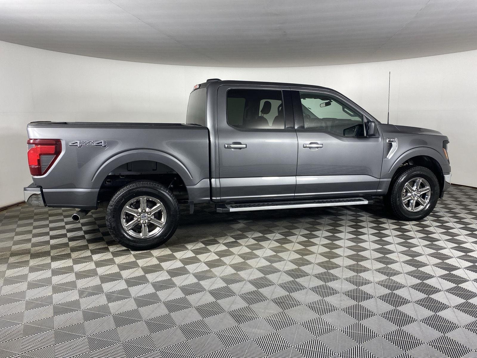 Used 2025 Carbonized Gray Ford XLT image 8