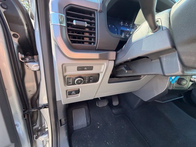 Used 2025 Silver Ford XLT image 14