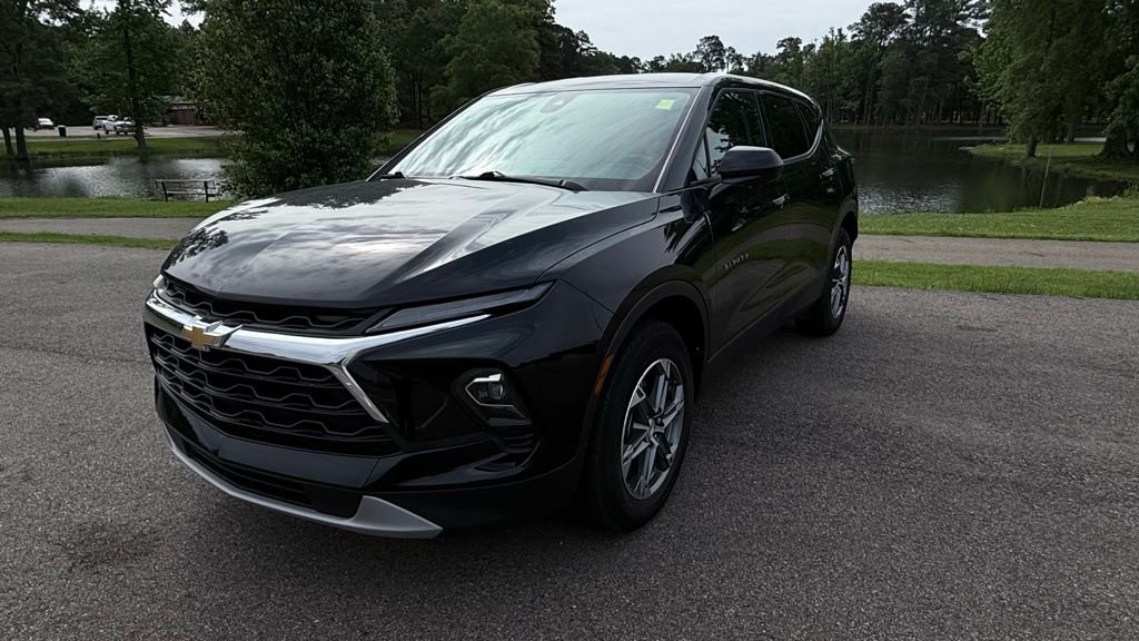 2025 Chevrolet Blazer 2.0T 2LT FWD's photo