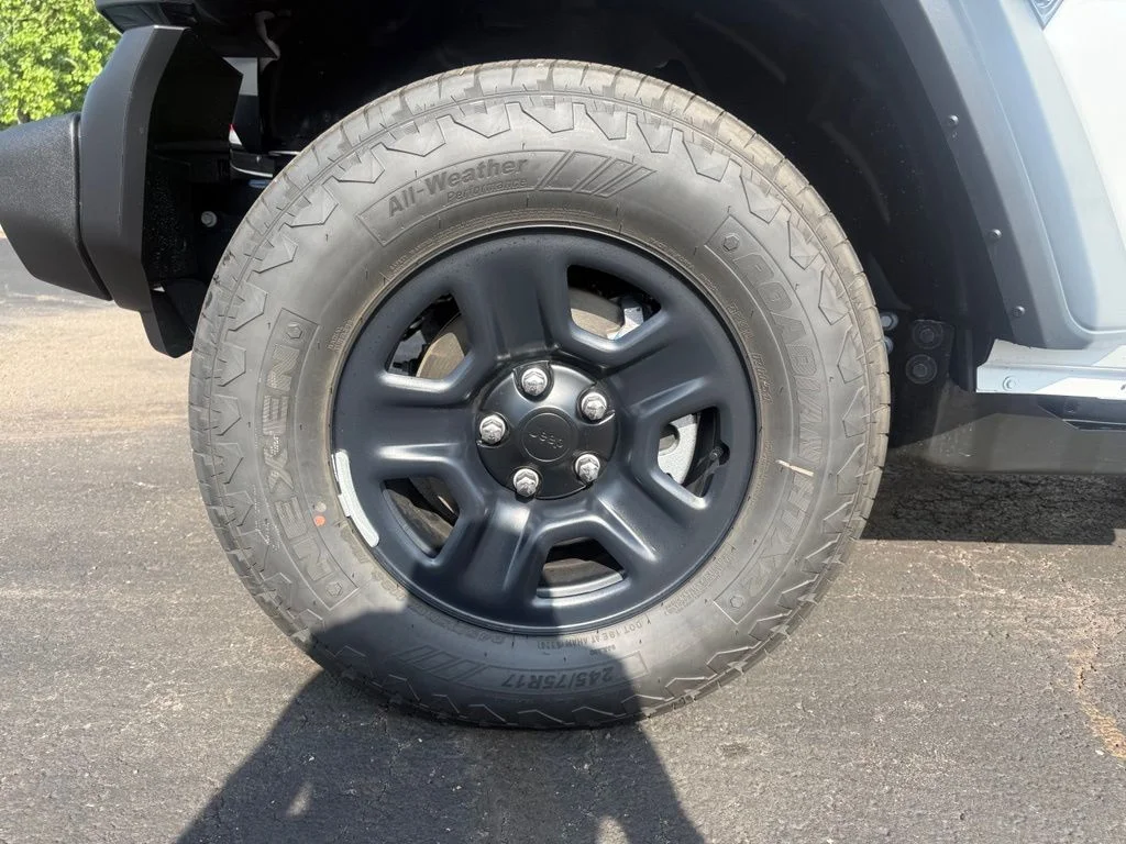 New 2026 Bright White Clear-Coat Exterior Paint Jeep Sport image 10