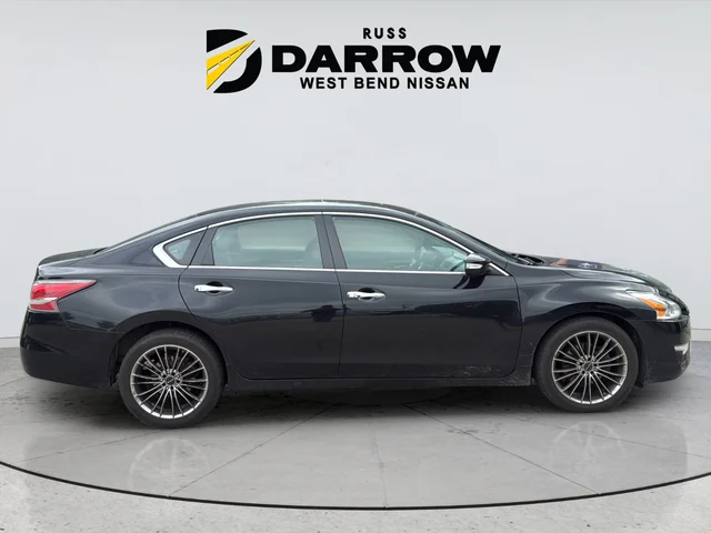 Used 2014 Black Nissan 2.5 SL image 6