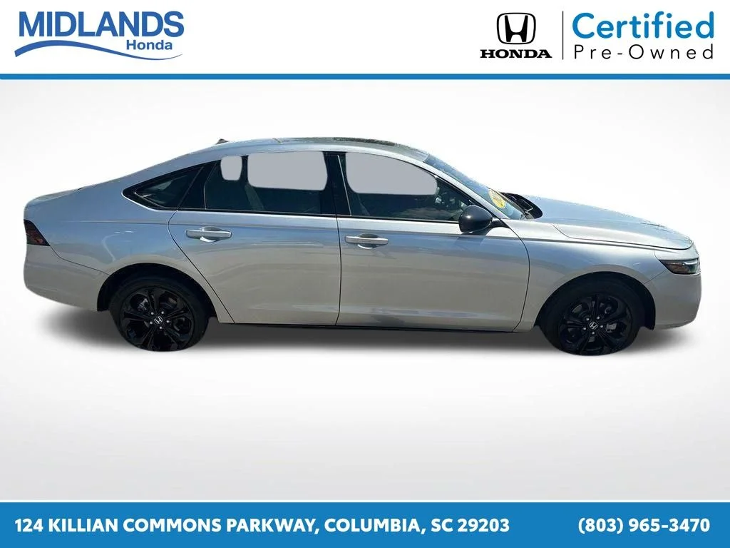 Certified Used 2025 Solar Silver Metallic Honda SE image 8