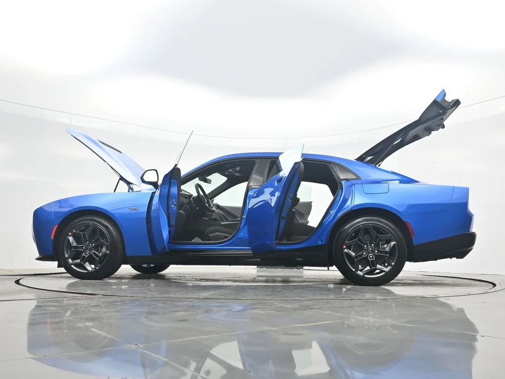 New 2026 Bludicrous Exterior Paint Dodge R/T image 49