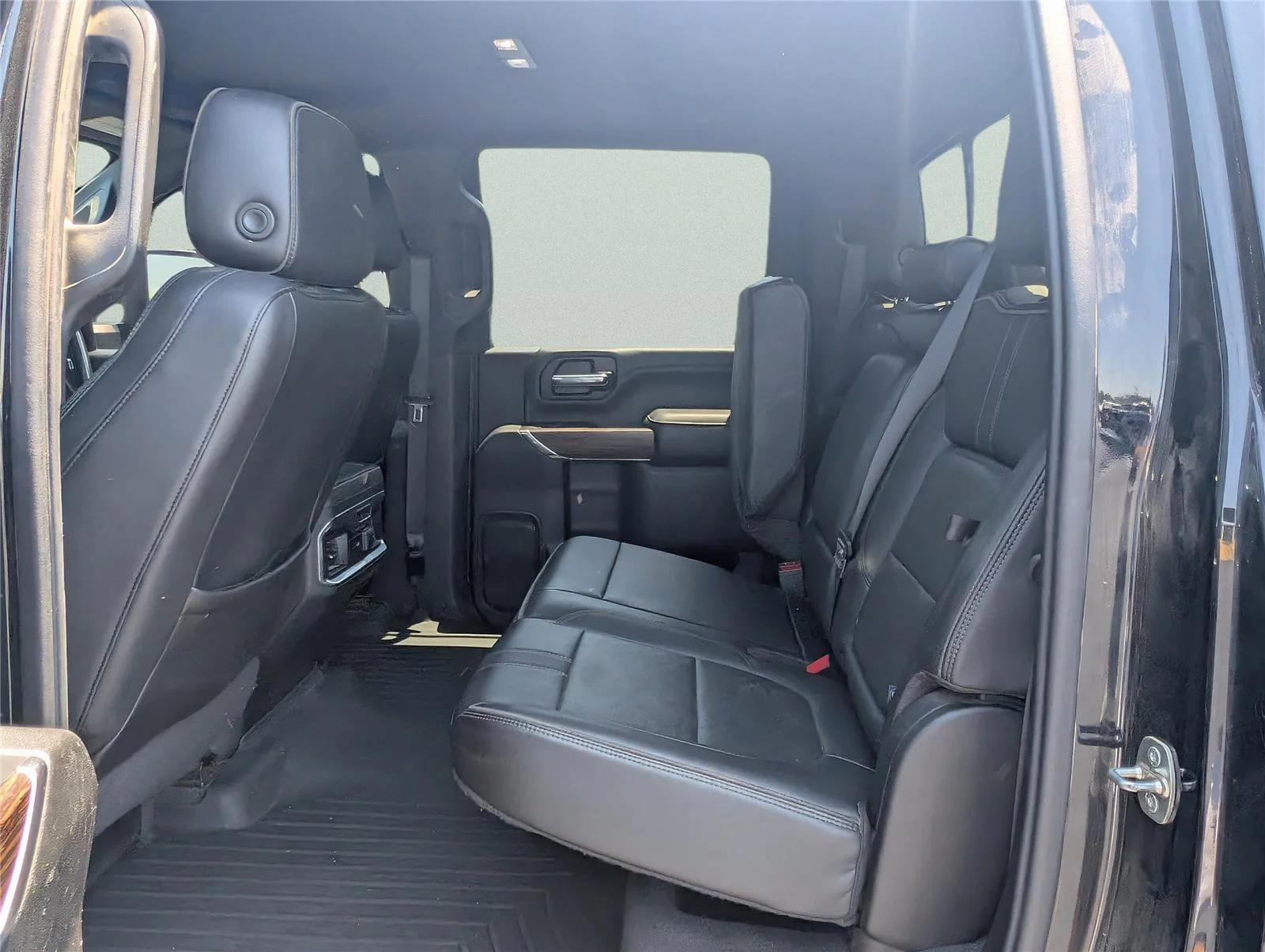 Used 2020 BLACK Chevrolet High Country image 29