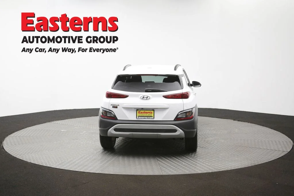 Used 2023 White Hyundai SEL image 36